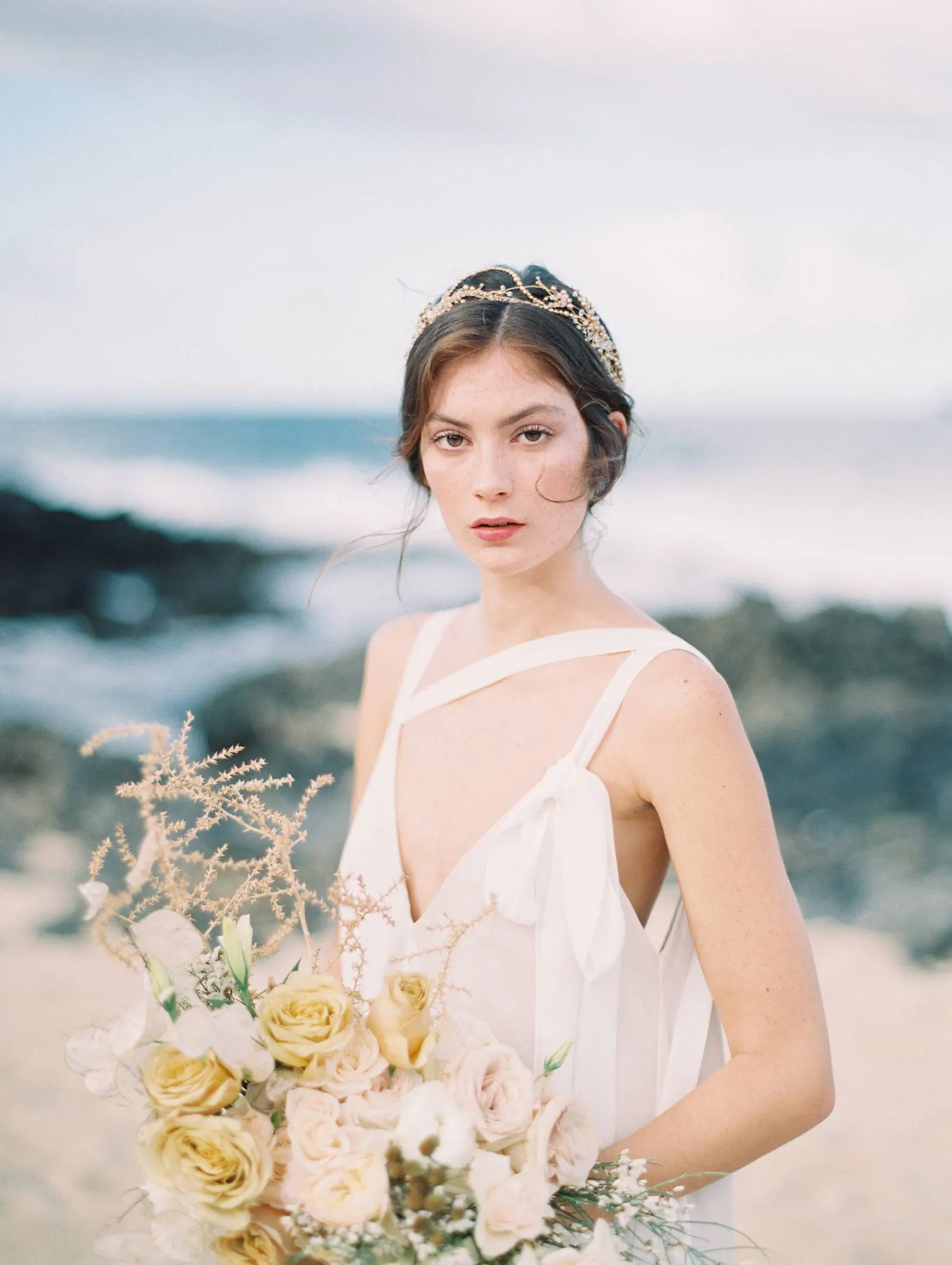 AMIRA | Crystal and Gold Pearl Wedding Crown