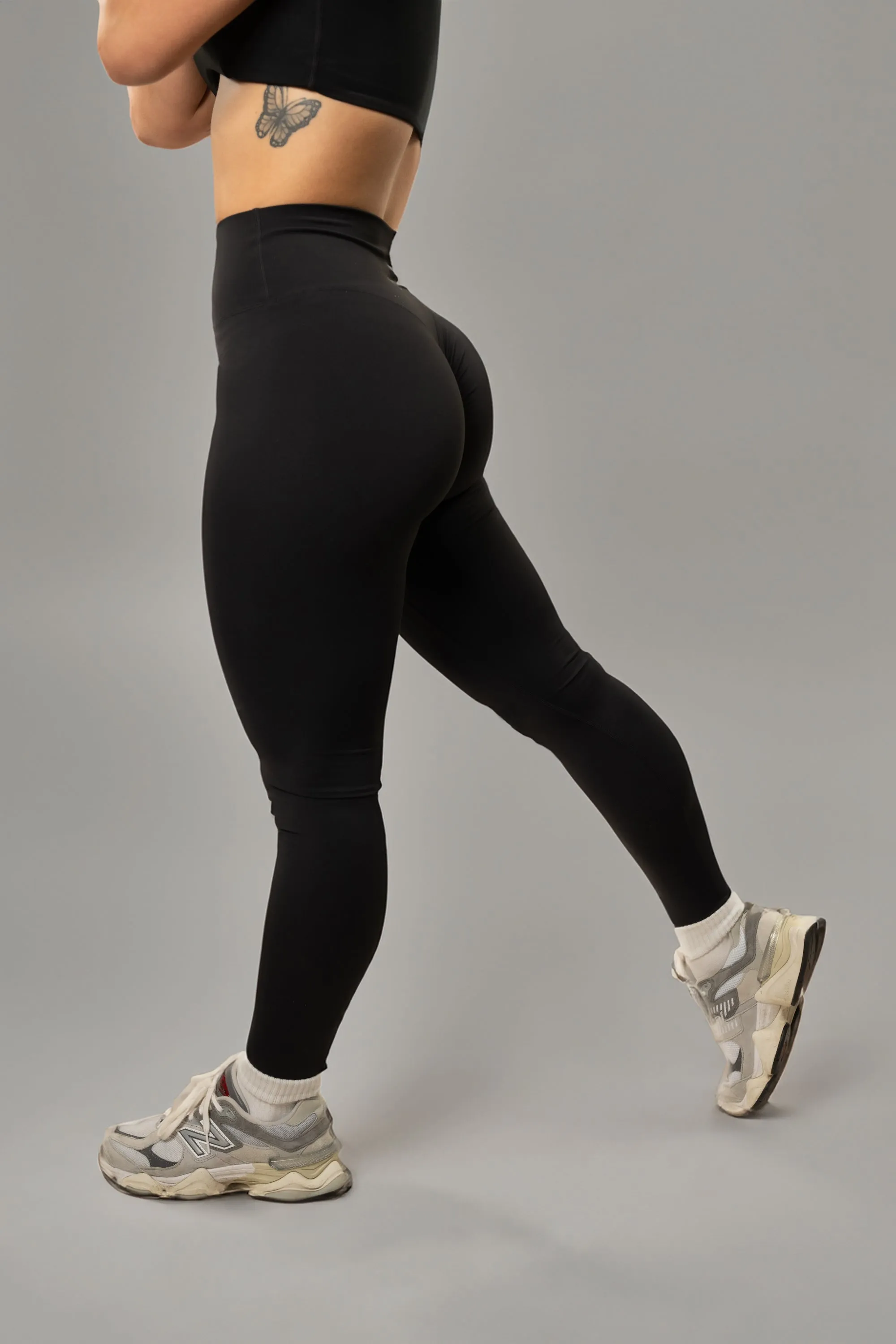 NEW Effortless Scrunch Leggings